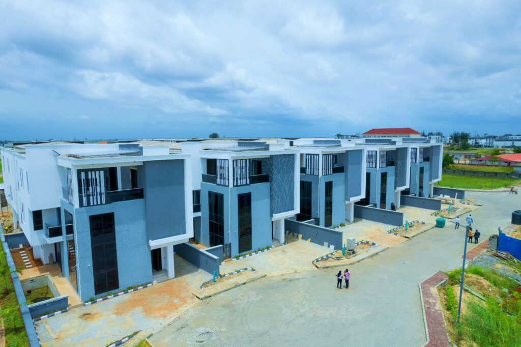 Prestige at Hampton — Exterior aerial